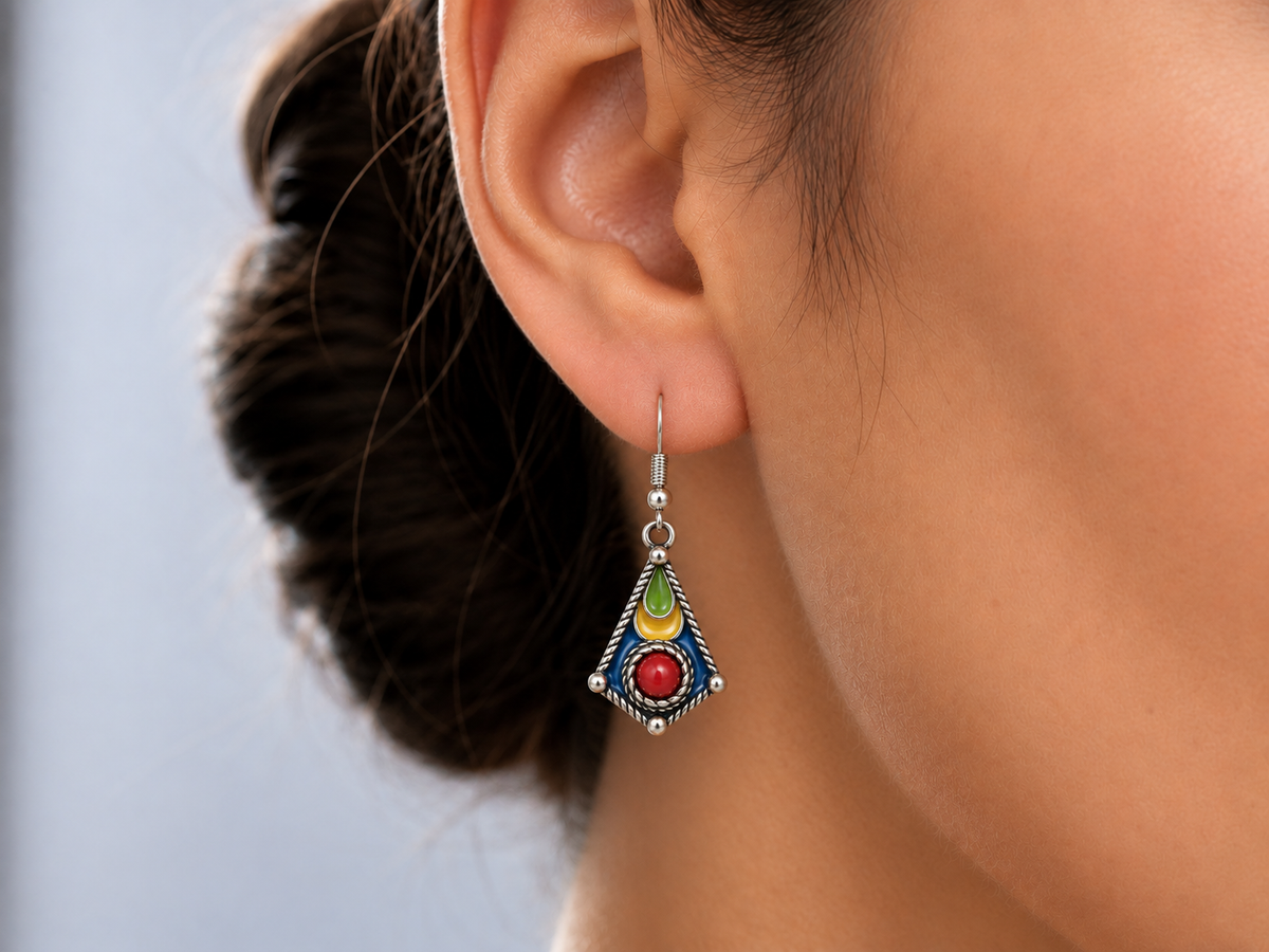 Boucles d'Oreilles Kabyles Losange Émaillé et Détail Rouge