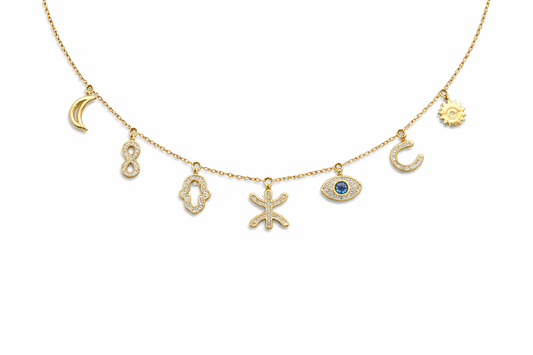 Collar con dijes brillantes que incluyen un símbolo AMAZIGH KABYLE